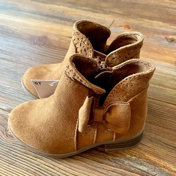 Toddler Girl Booties size 5T - Picture 3 of 6